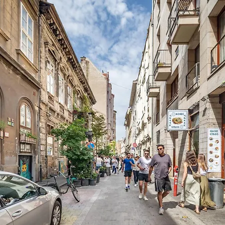 Ultra - Quiet And Comfy Budapest